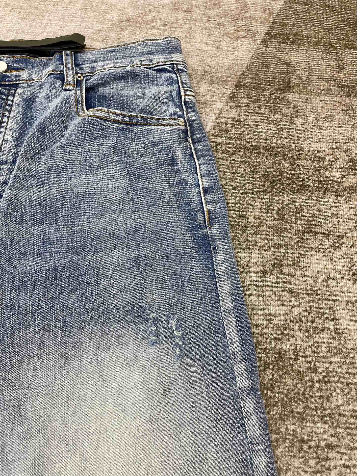 AMIRI JEANS
