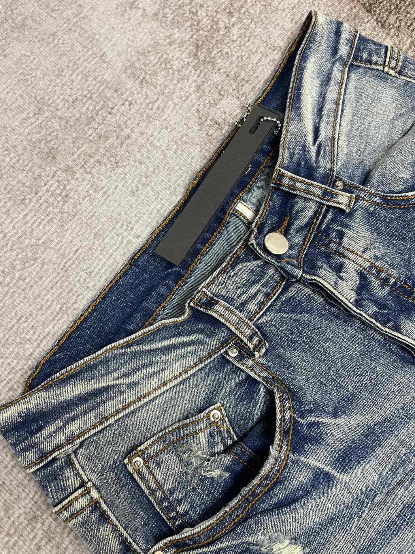 AMIRI JEANS