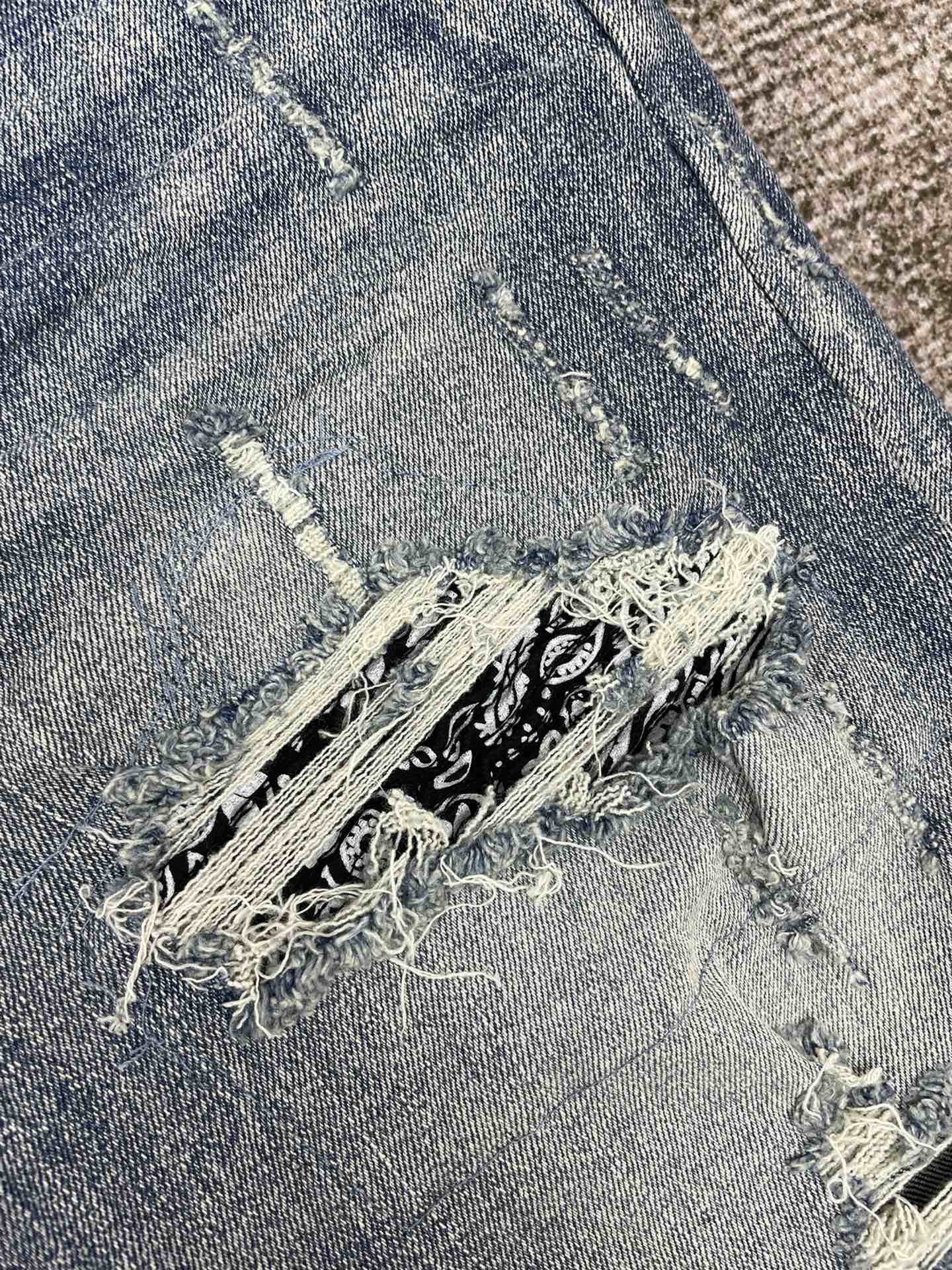 AMIRI JEANS