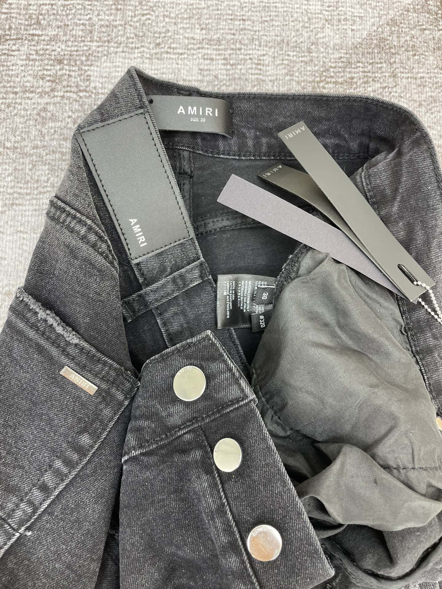 AMIRI JEANS
