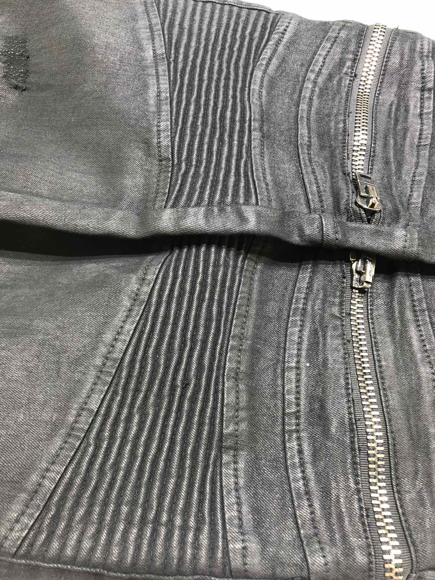 AMIRI JEANS