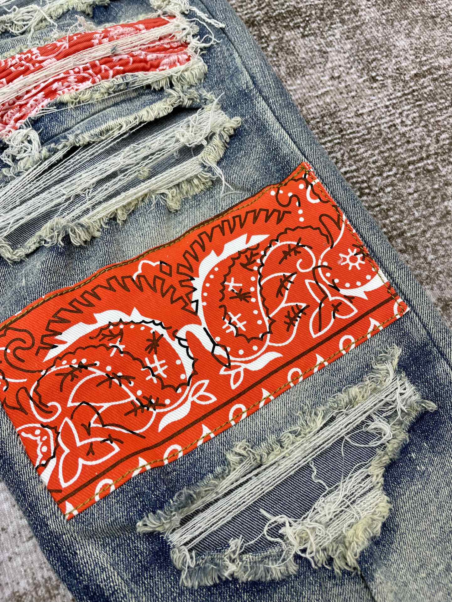 AMIRI JEANS