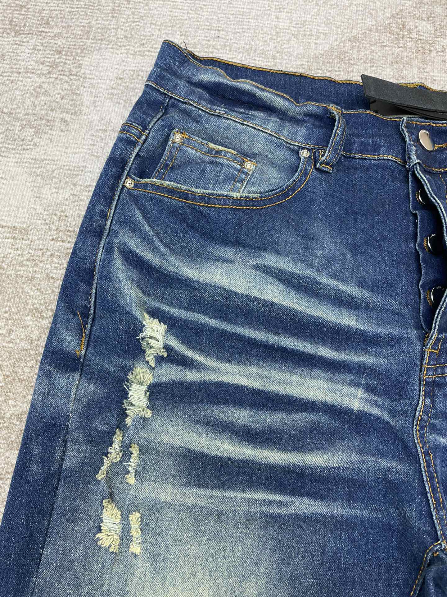 AMIRI JEANS