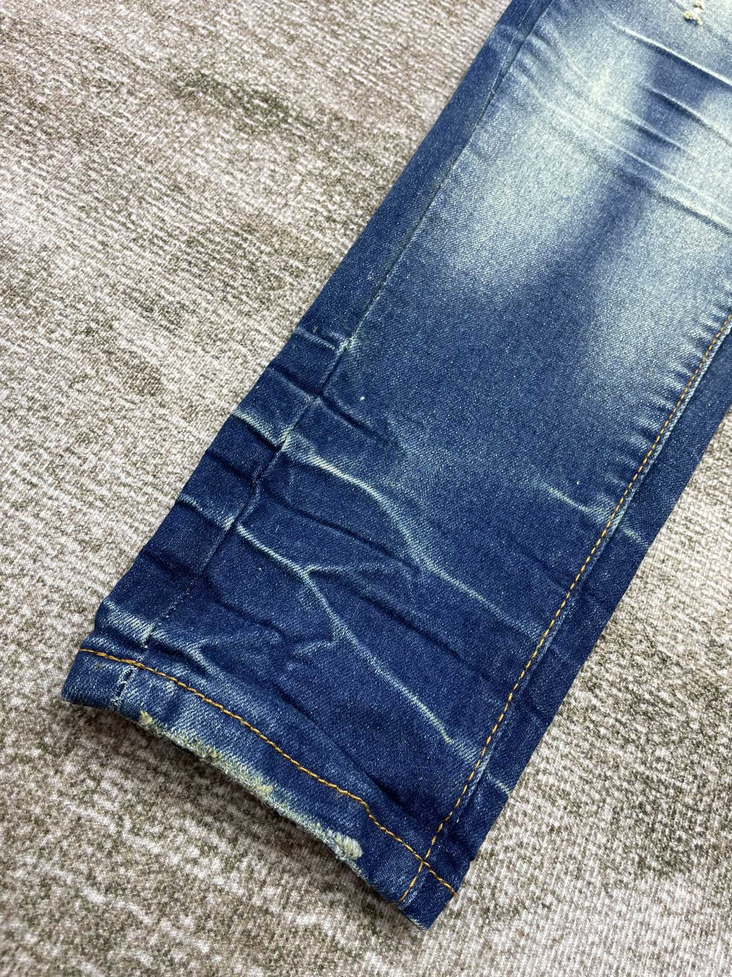 AMIRI JEANS
