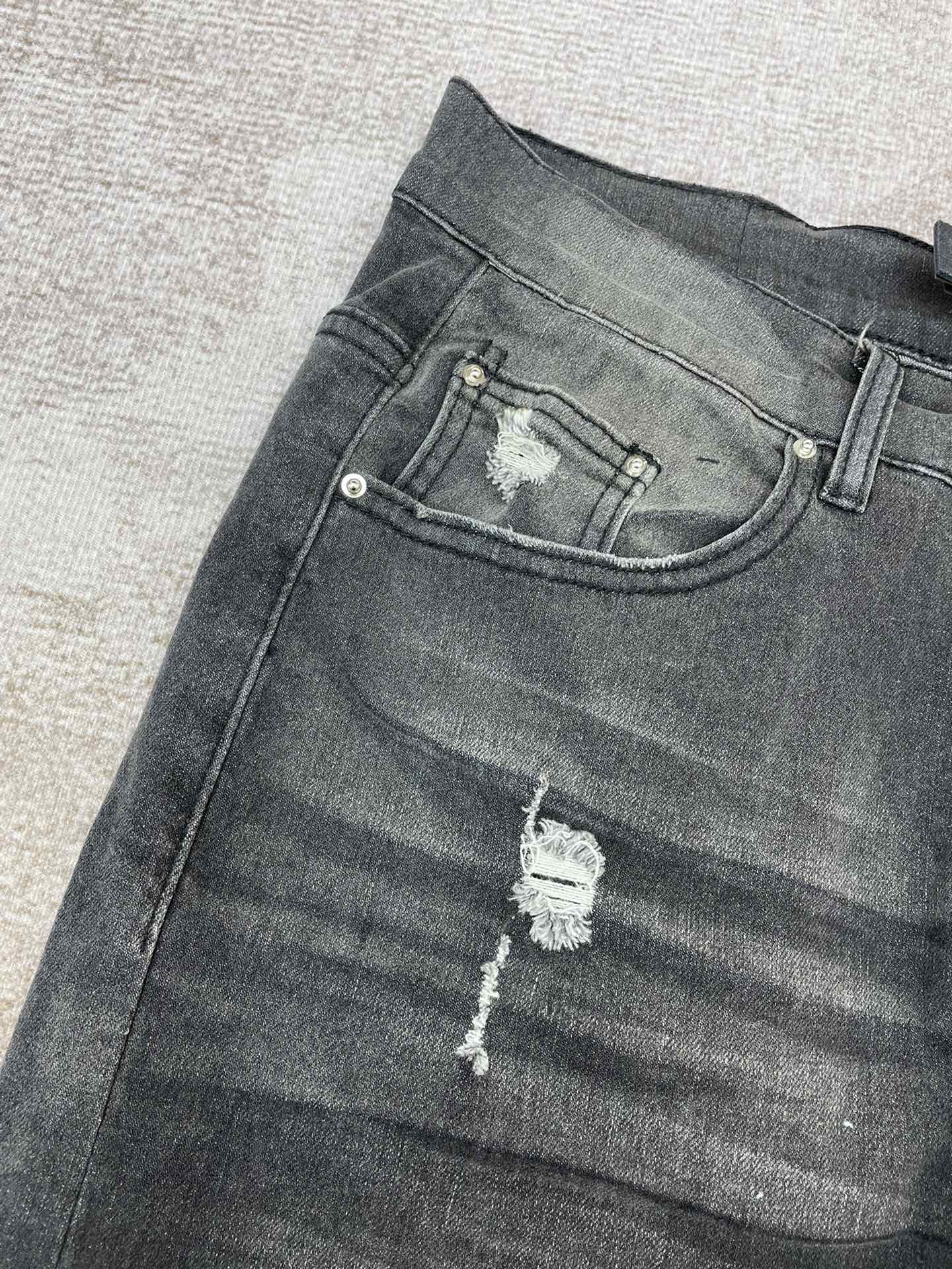 AMIRI JEANS
