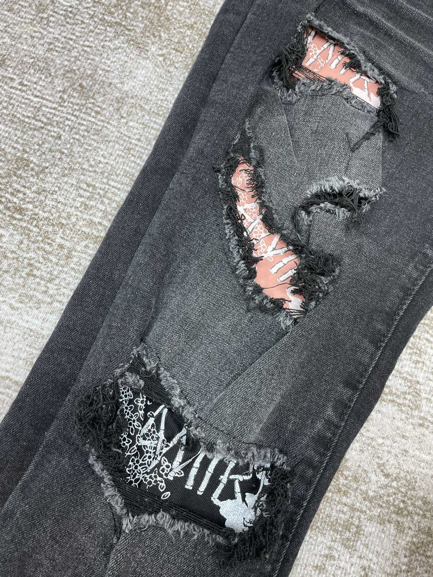 AMIRI JEANS