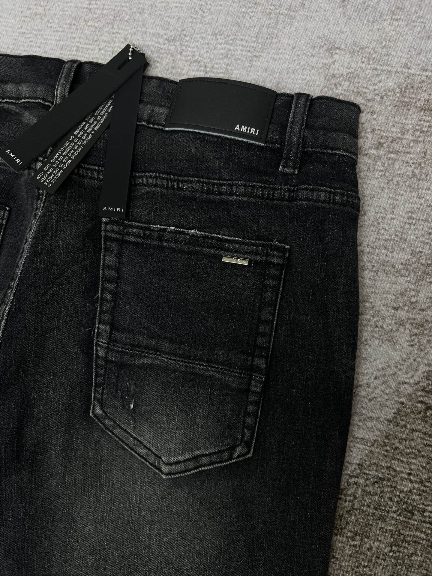 AMIRI JEANS