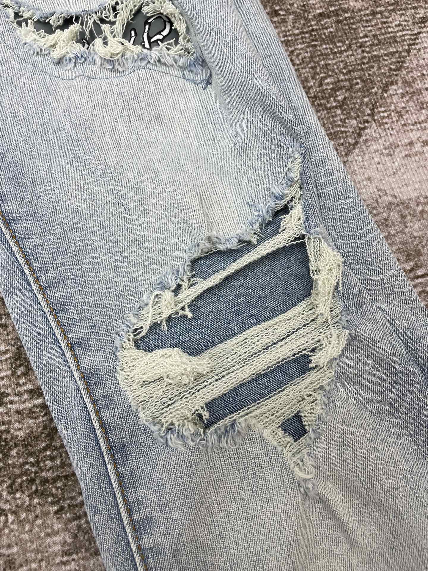 AMIRI JEANS