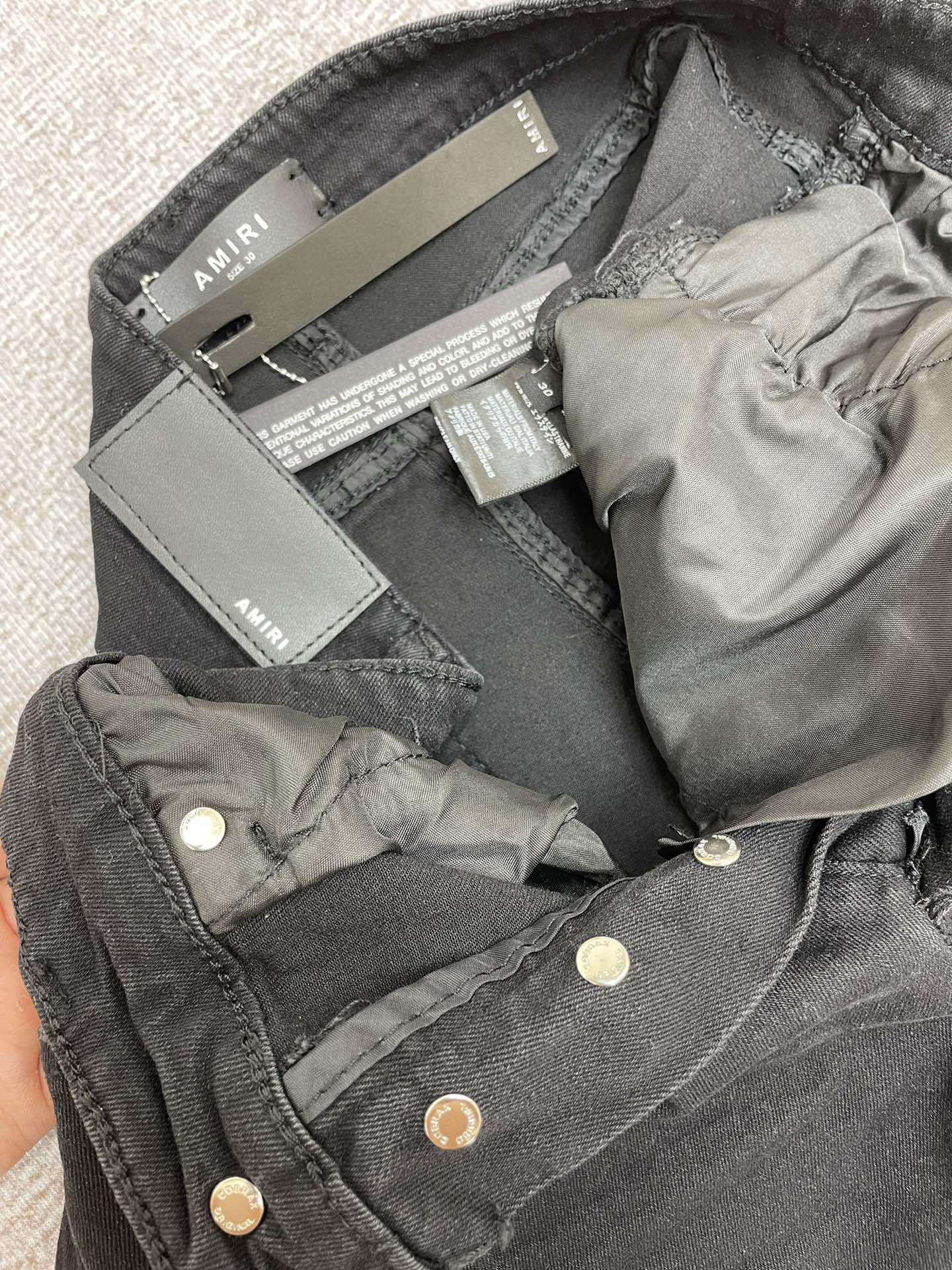 AMIRI JEANS