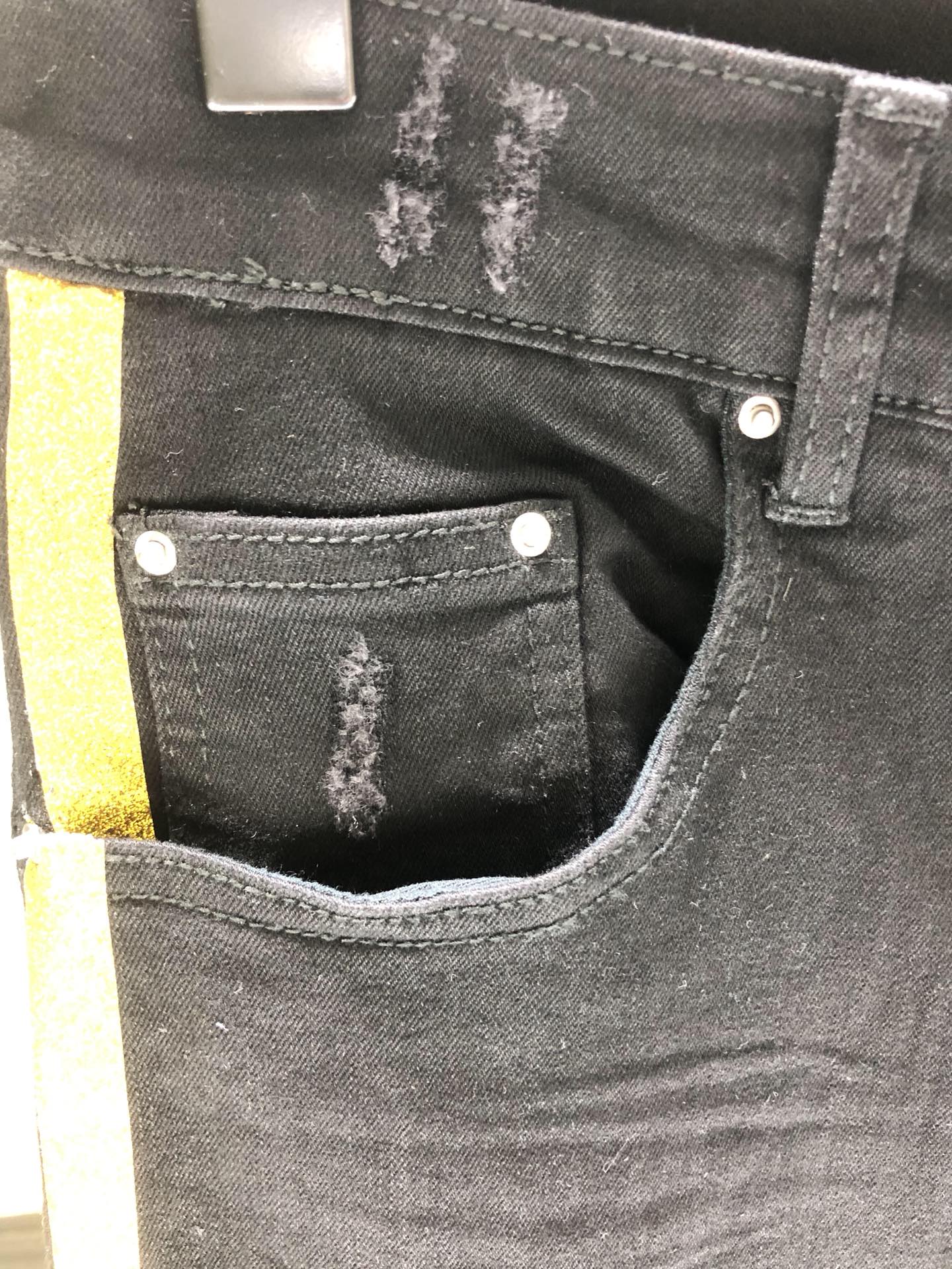 AMIRI JEANS