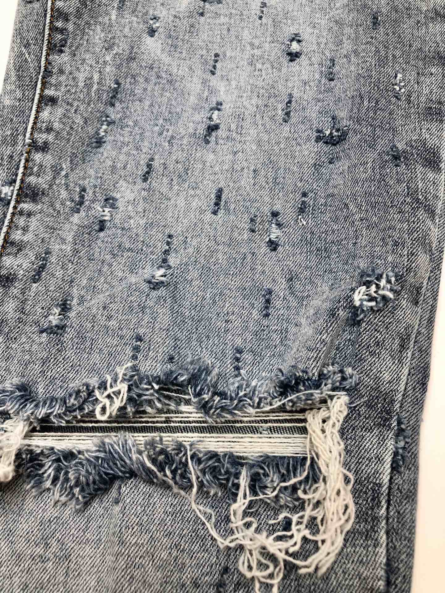 AMIRI JEANS