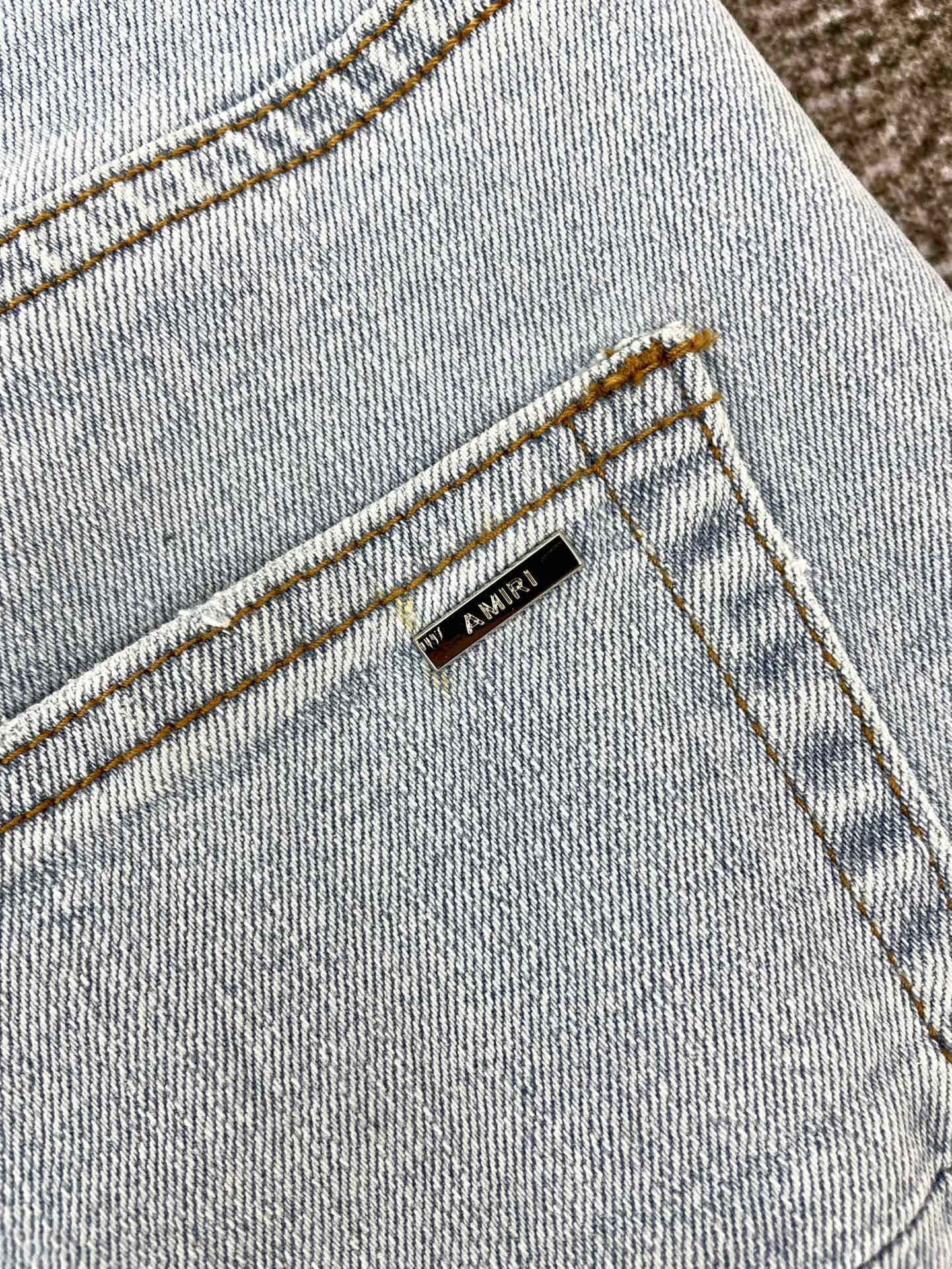 AMIRI JEANS