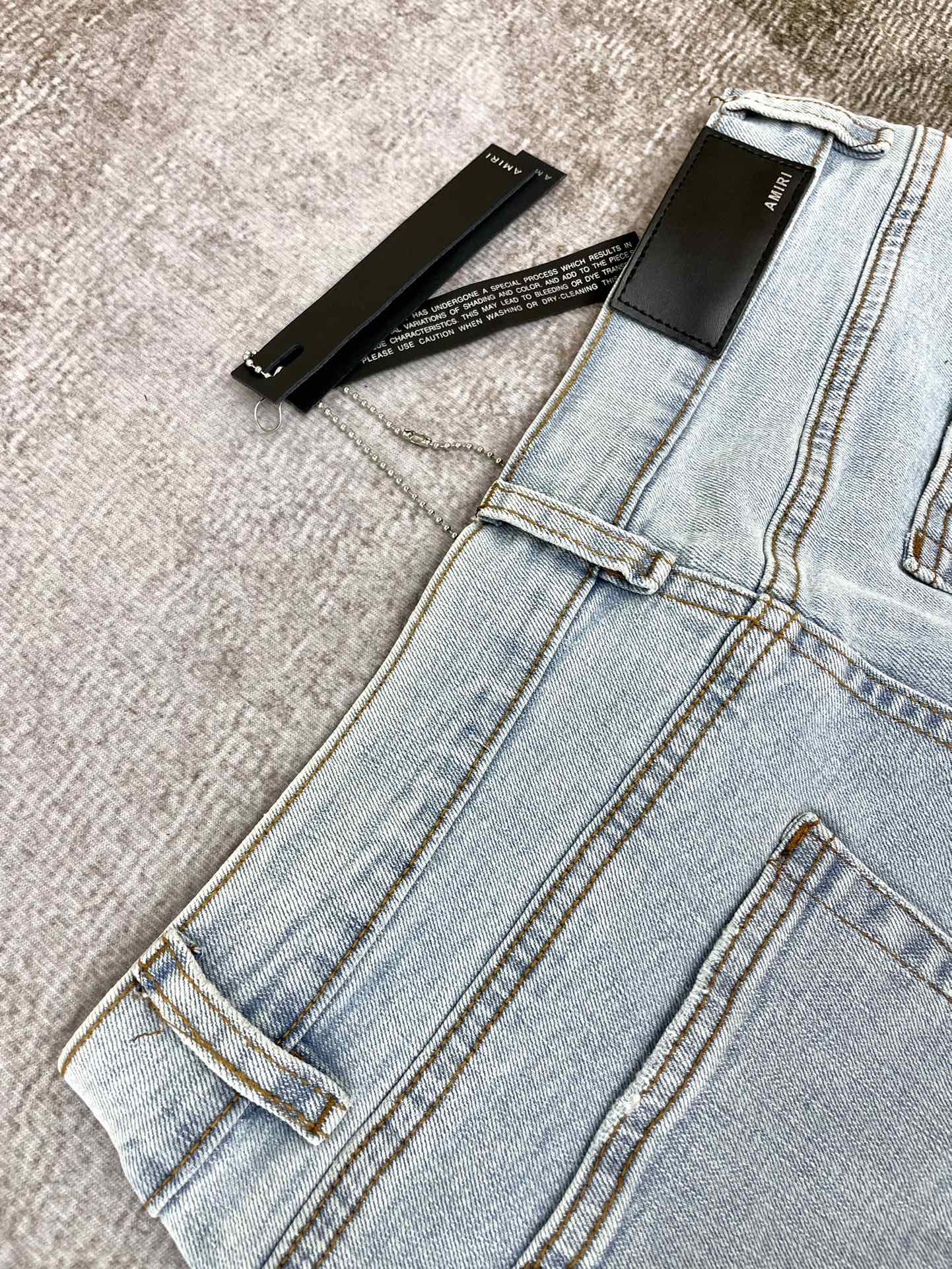 AMIRI JEANS