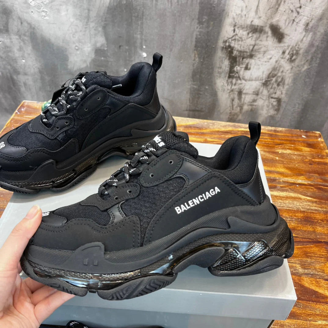 BB SNEAKER