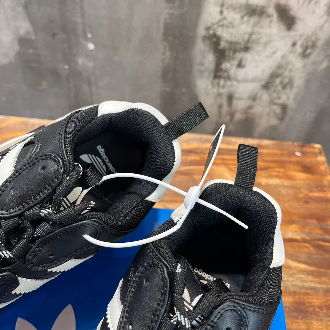 BB SNEAKER
