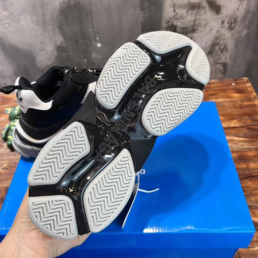 BB SNEAKER