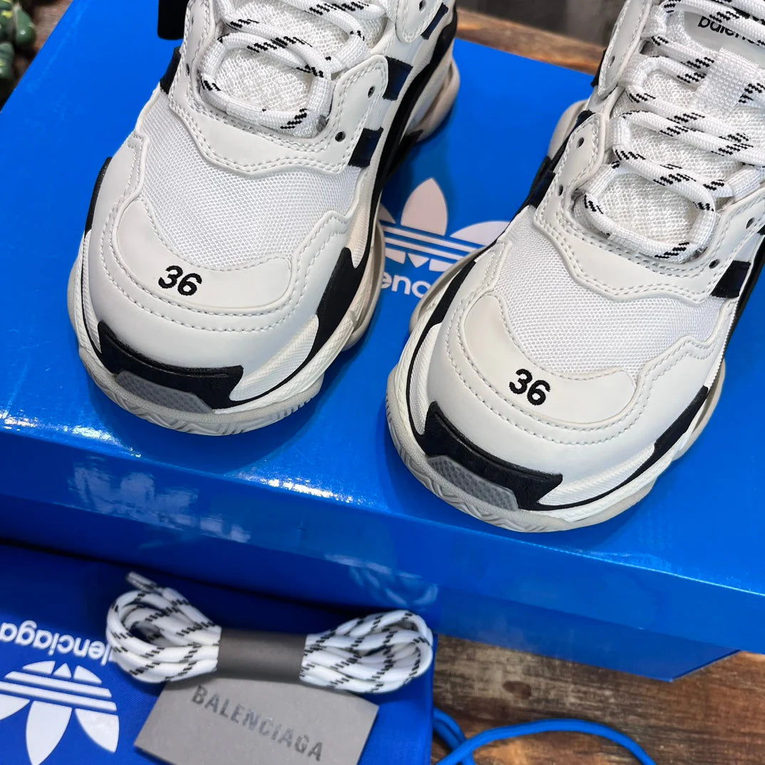 BB SNEAKER