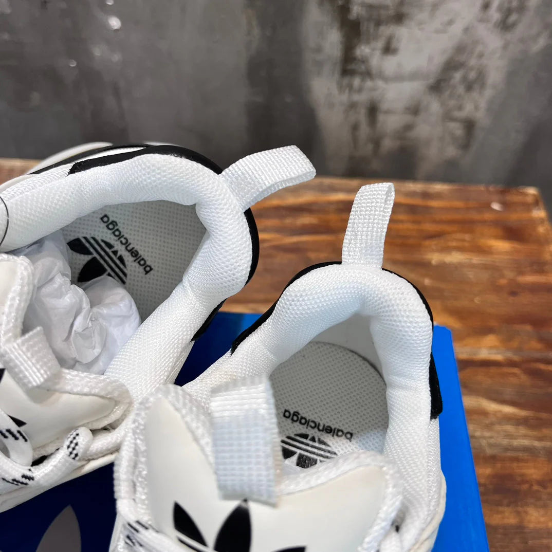 BB SNEAKER