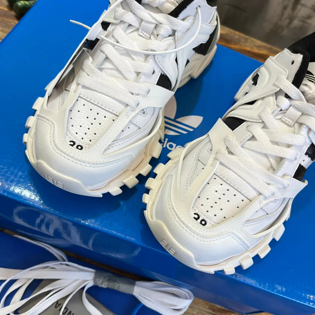 BB SNEAKER
