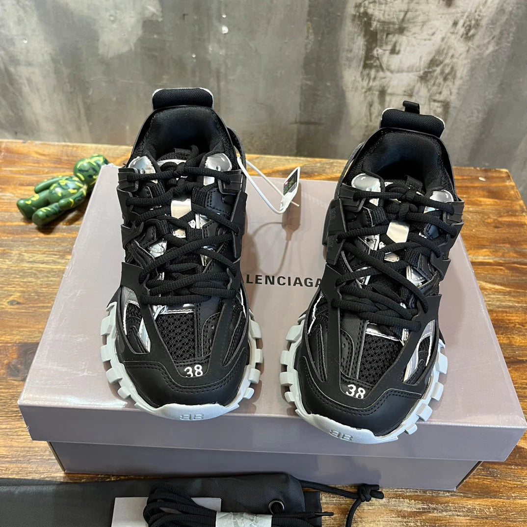 BB SNEAKER