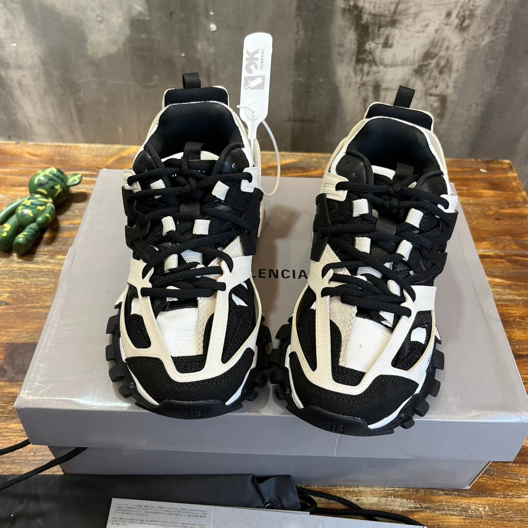 BB SNEAKER