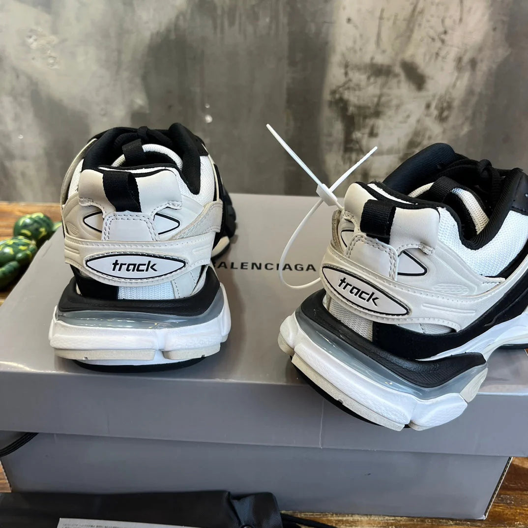 BB SNEAKER