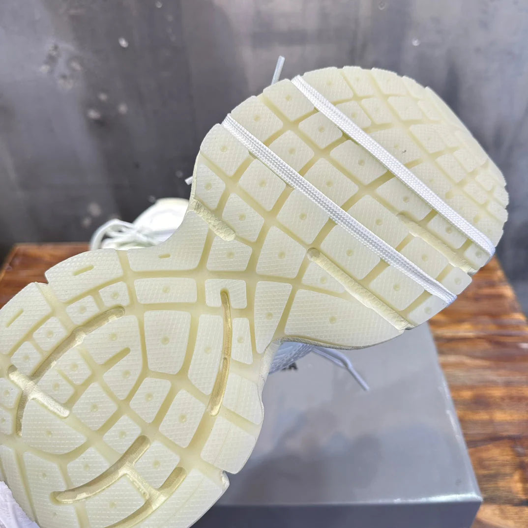 BB SNEAKER