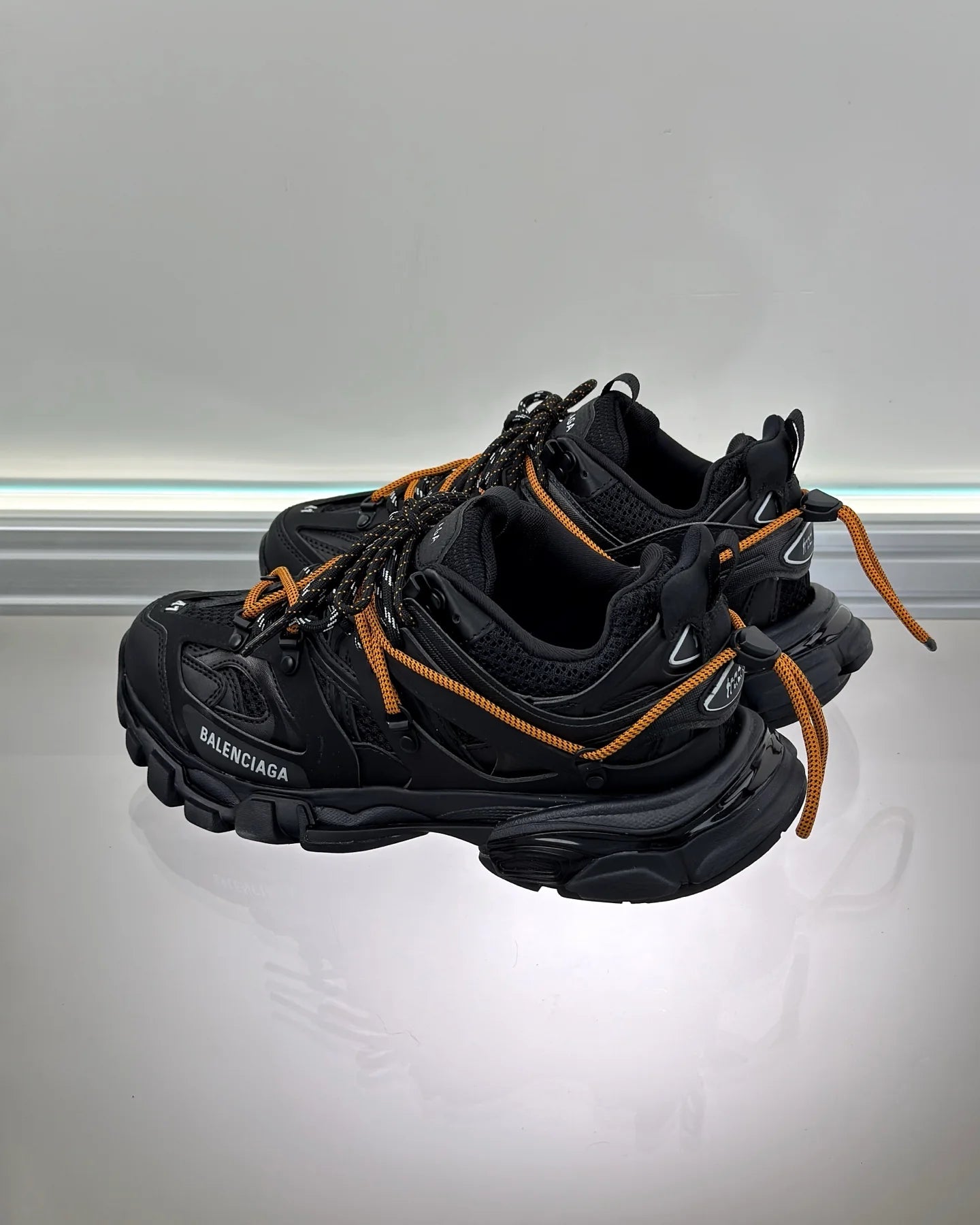 BB SNEAKER