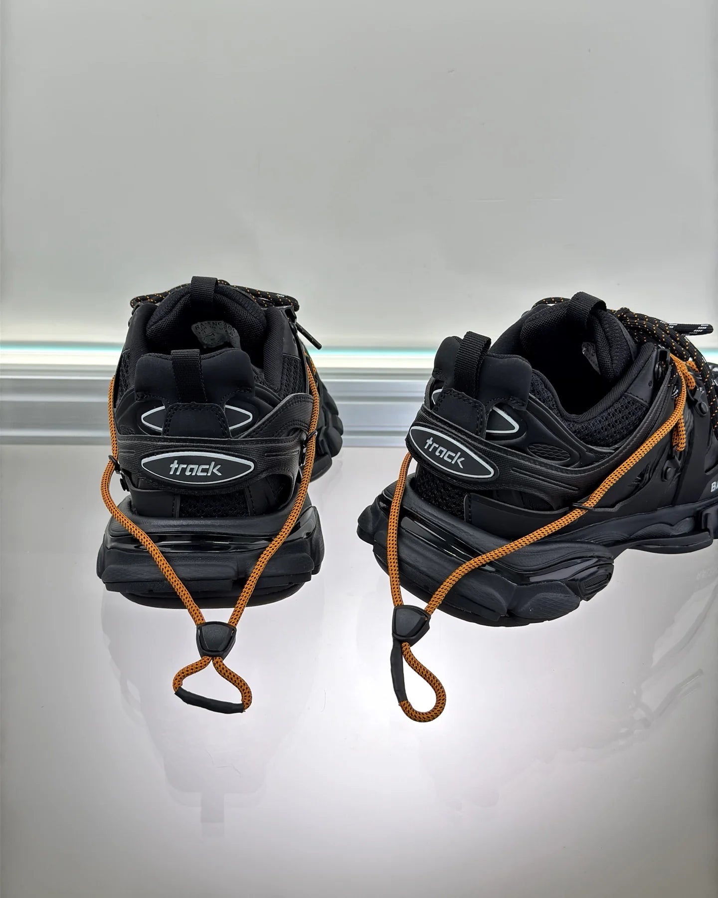 BB SNEAKER