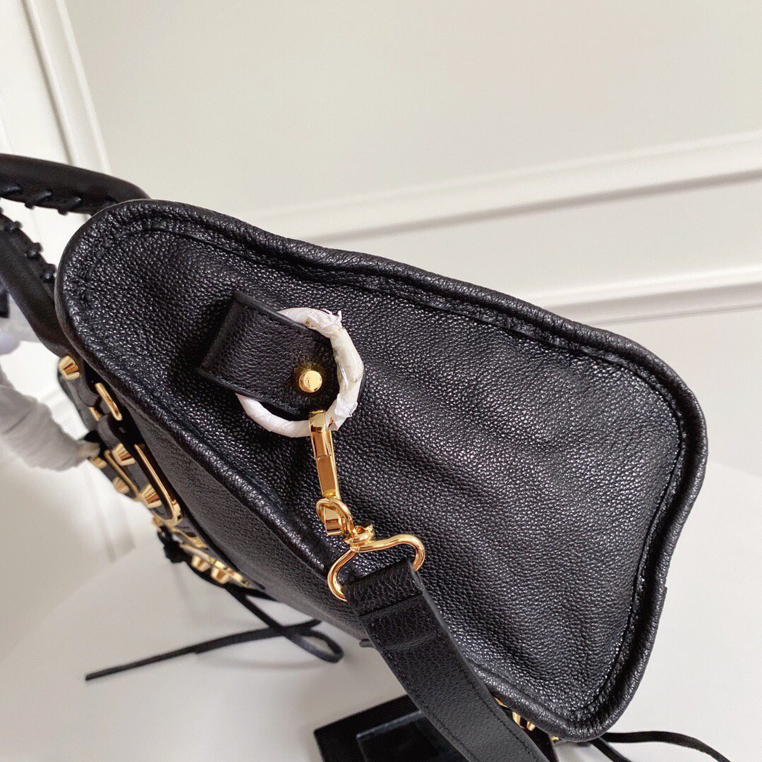 BLCG BAG
