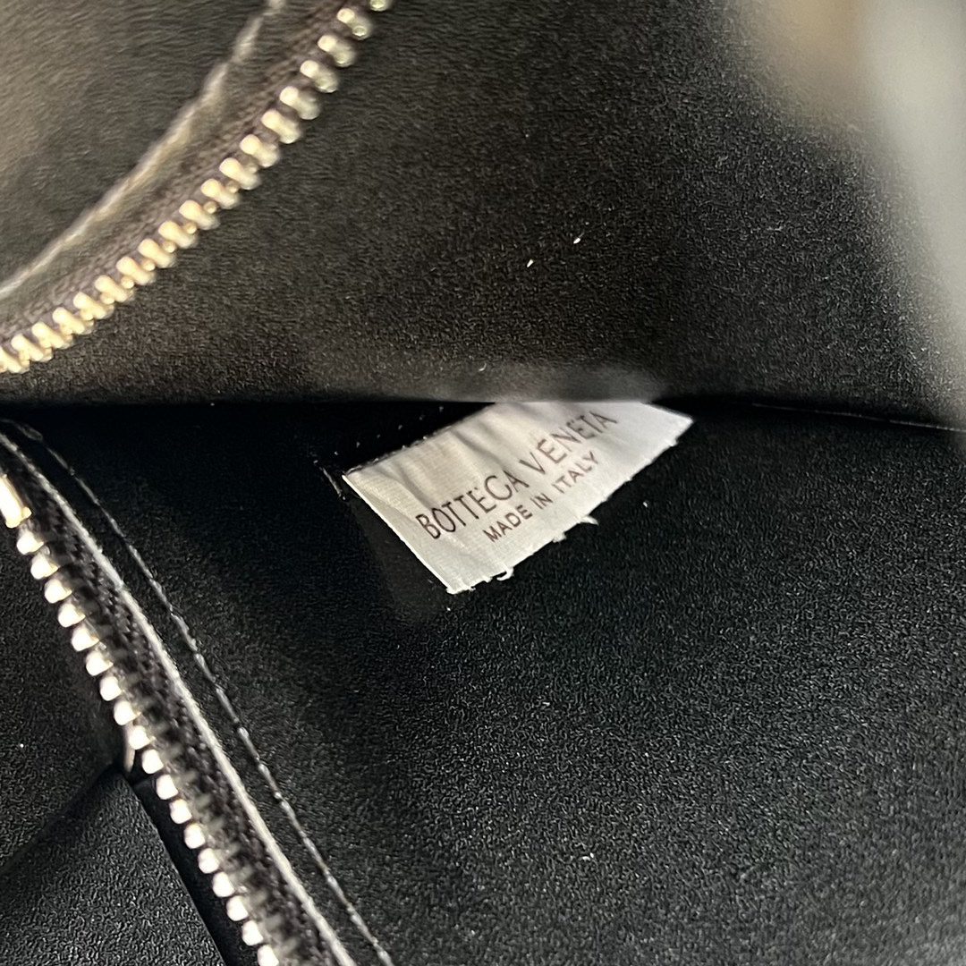 BV BAG