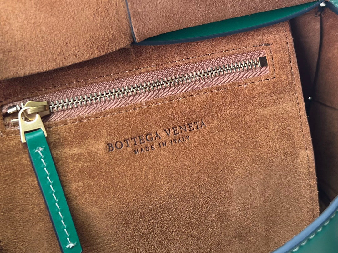 BV BAG