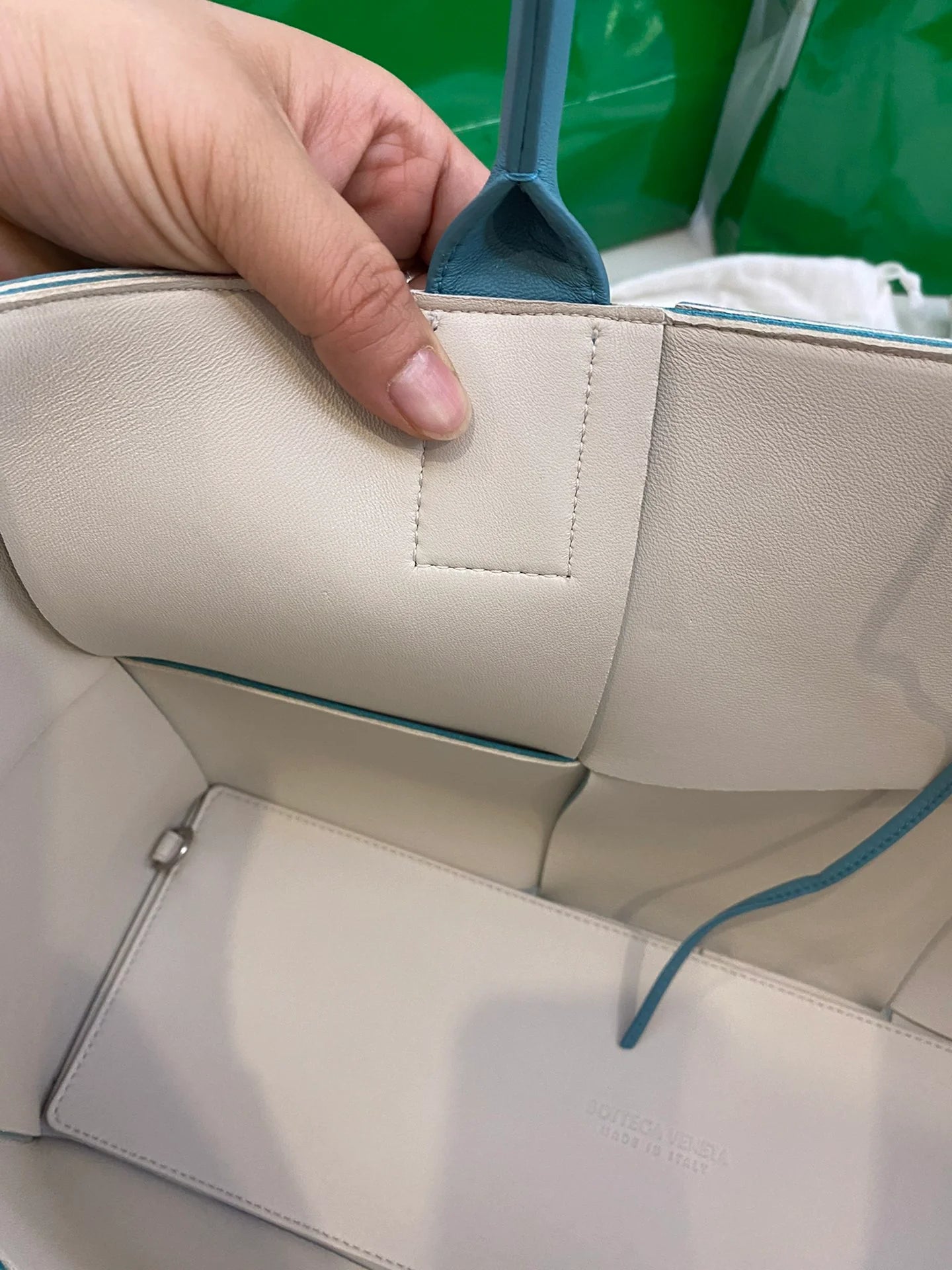 BV BAG