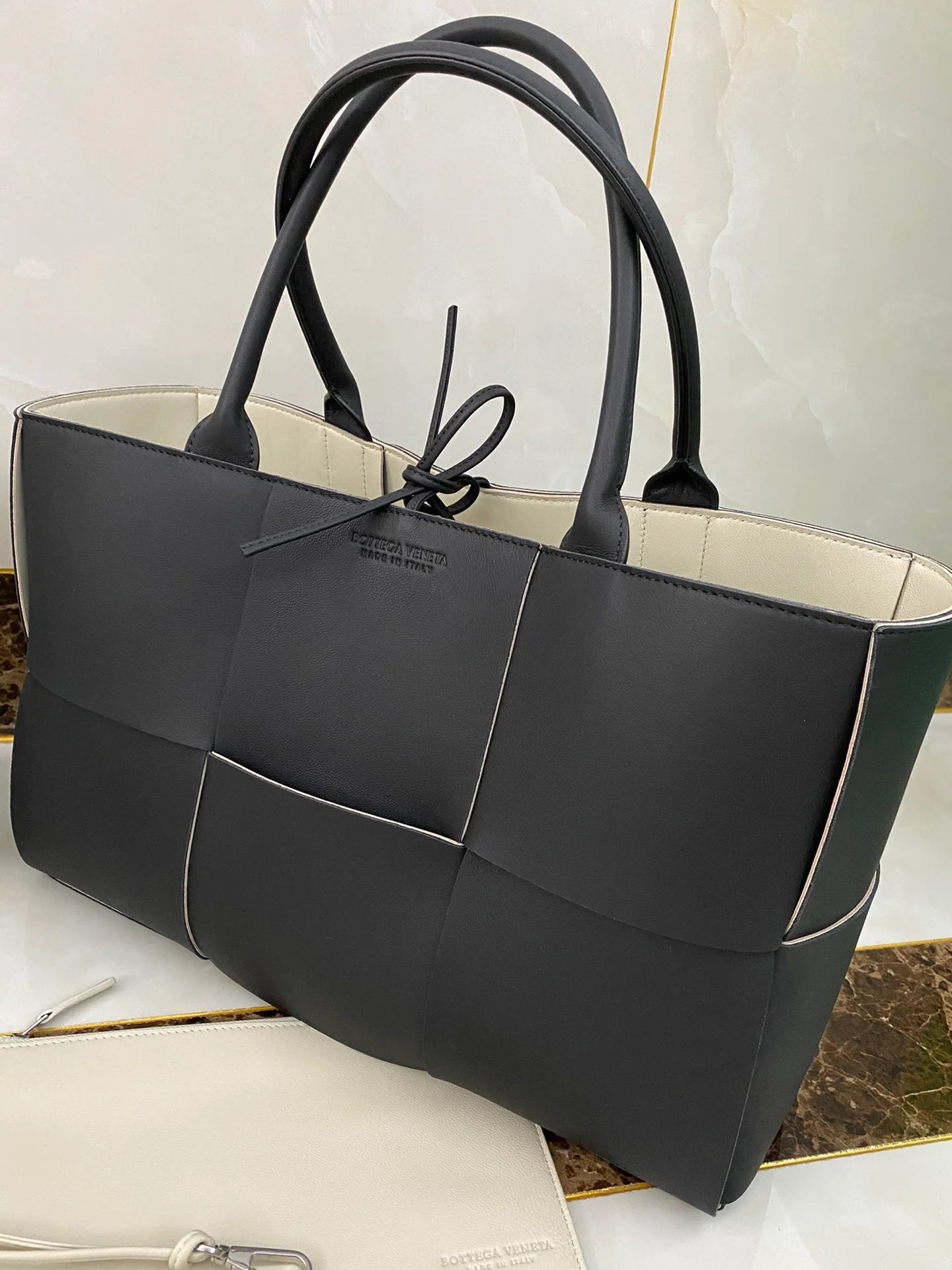 BV BAG