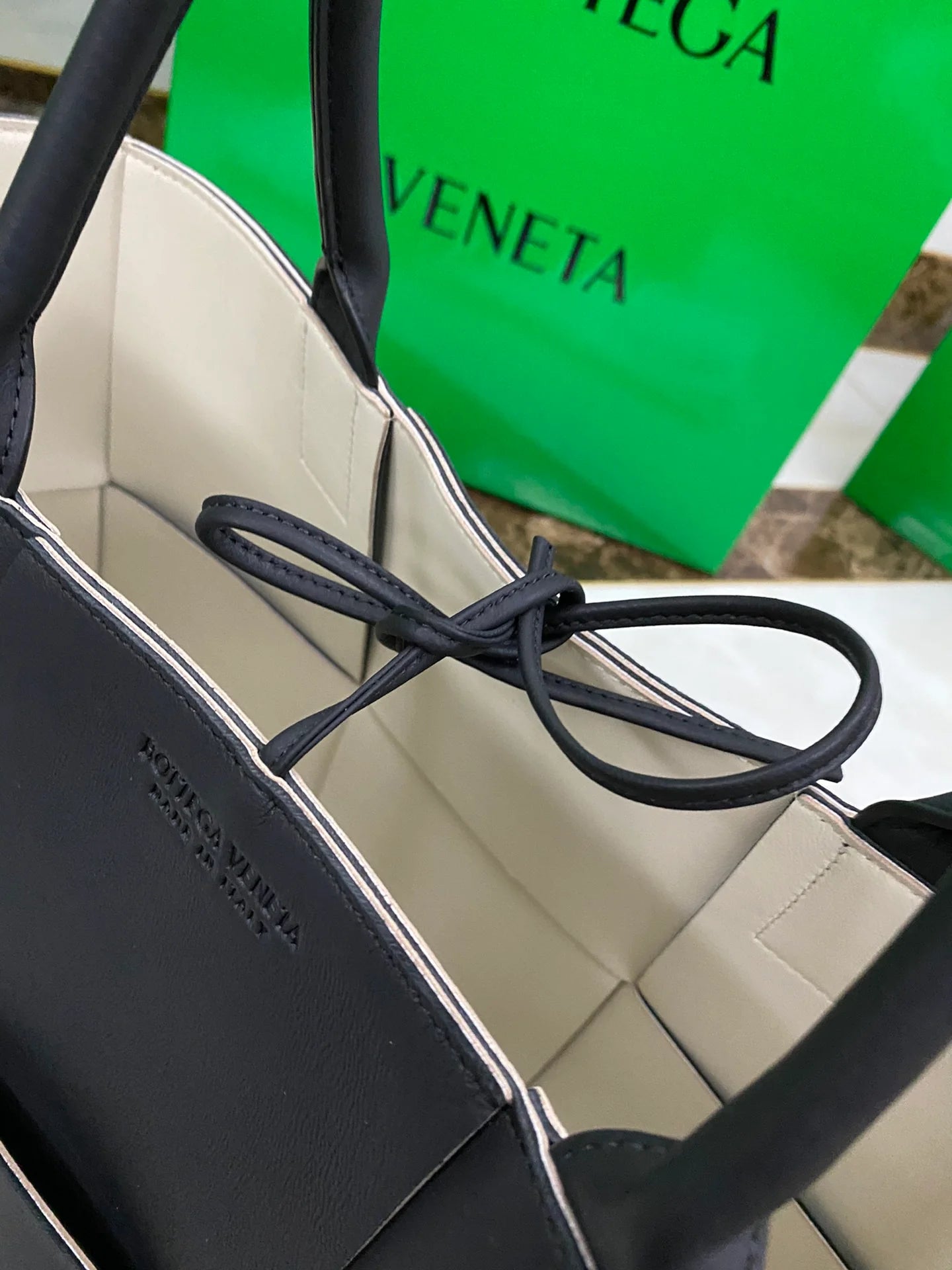 BV BAG