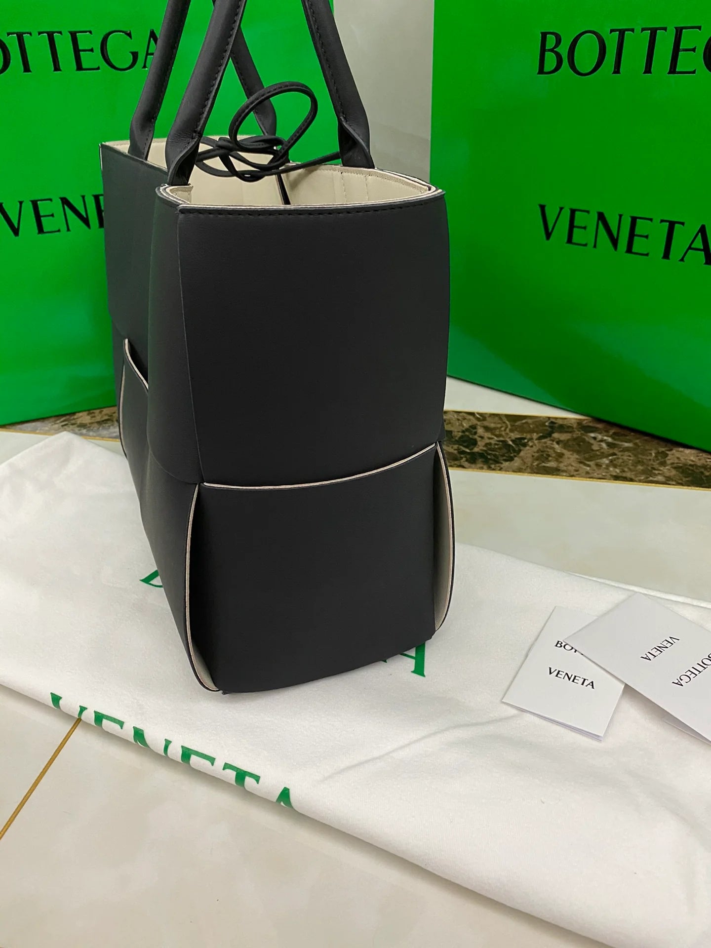 BV BAG