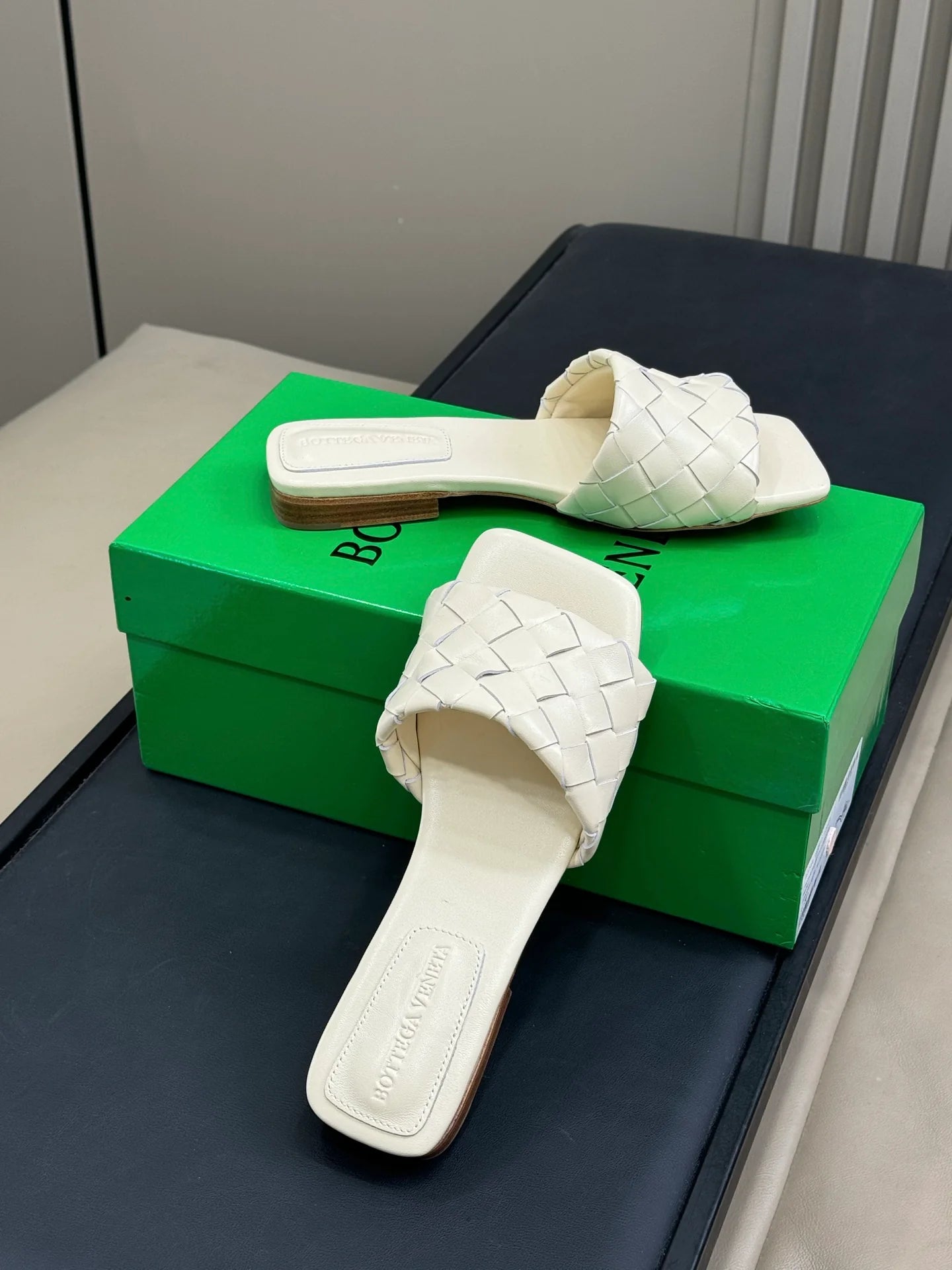 BV SANDAL