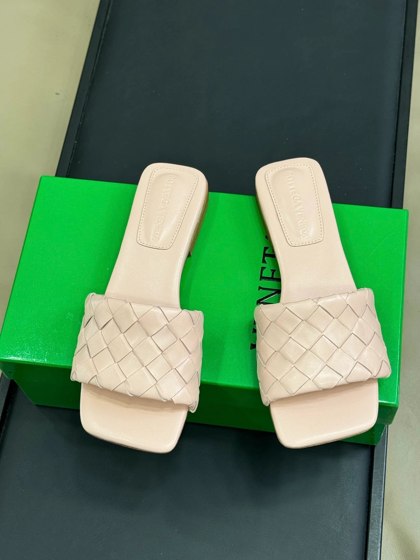BV SANDAL