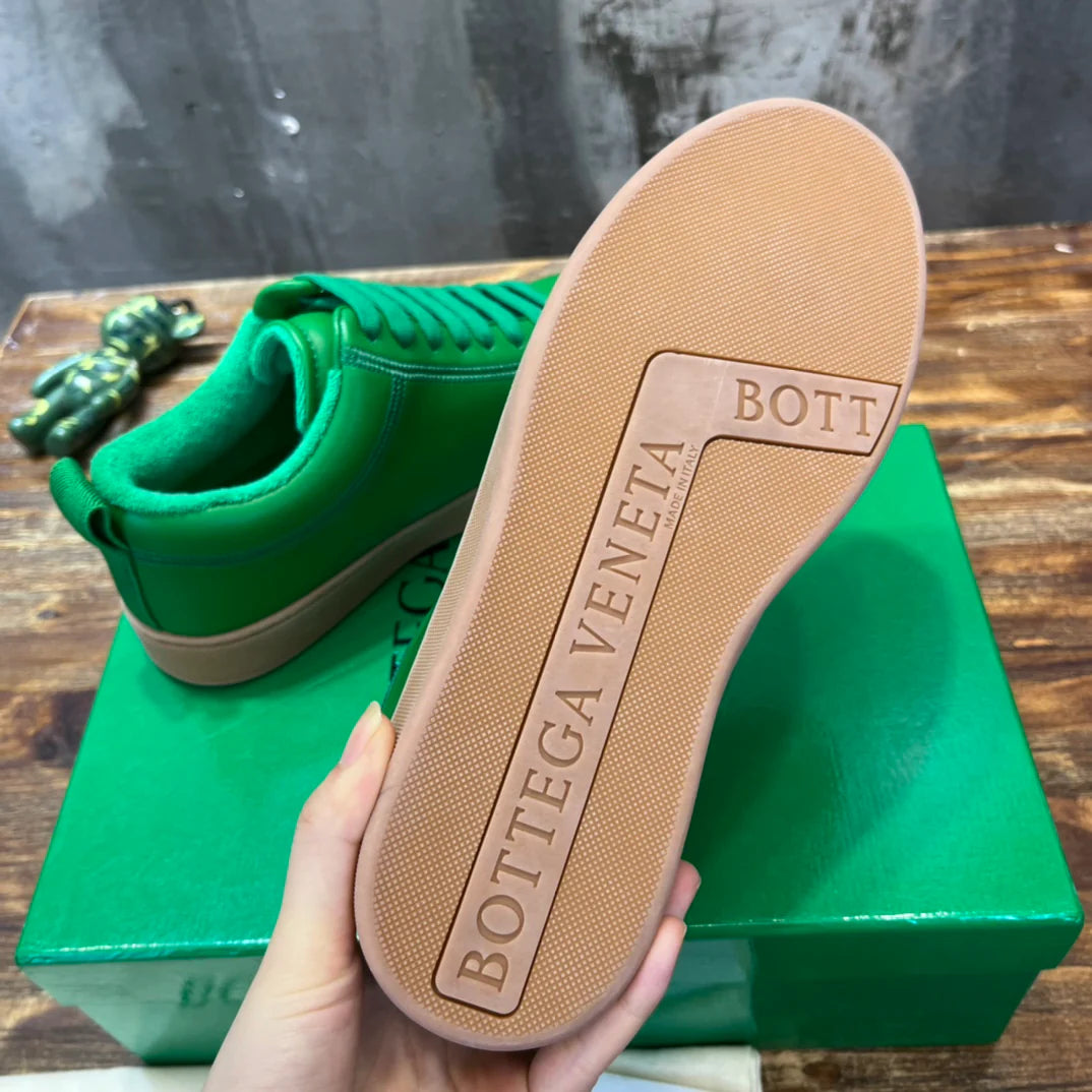 BV SNEAKER 11