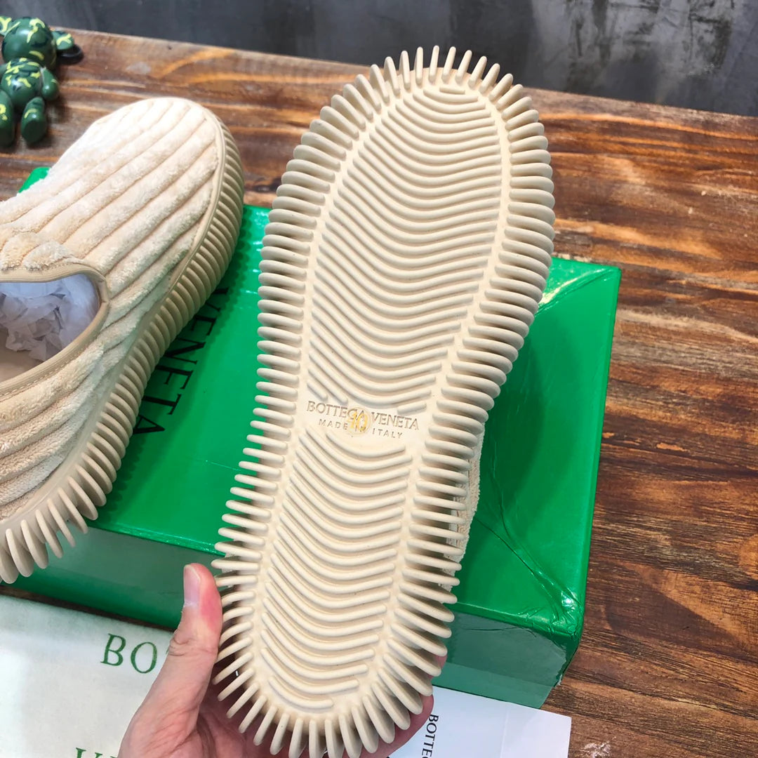 BV SNEAKER 12