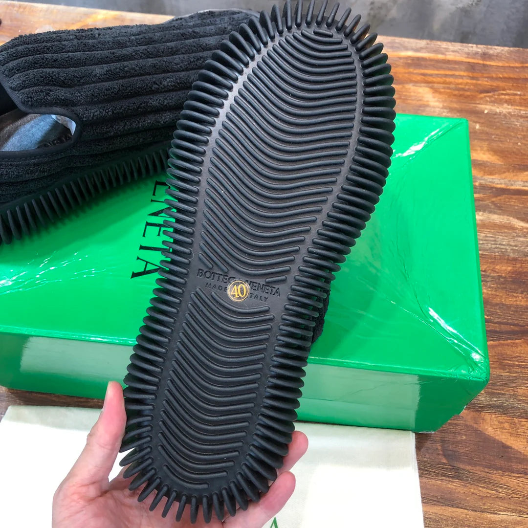 BV SNEAKER 14