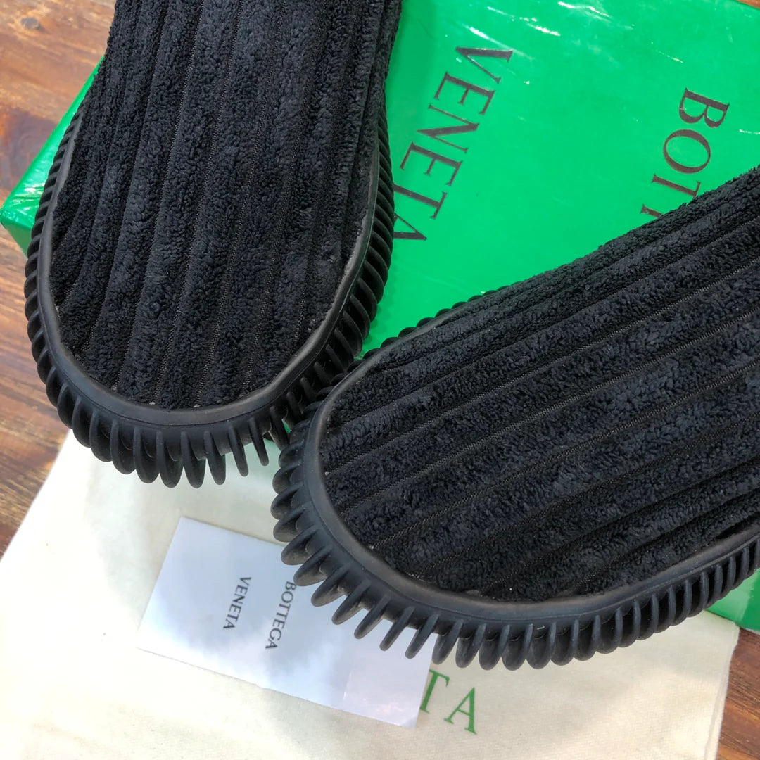 BV SNEAKER 14