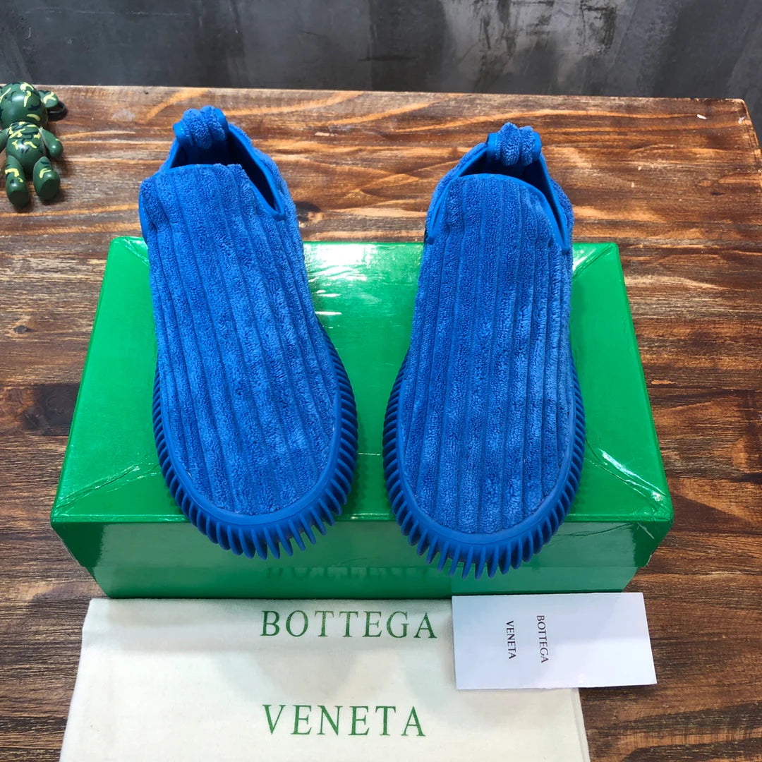 BV SNEAKER 16
