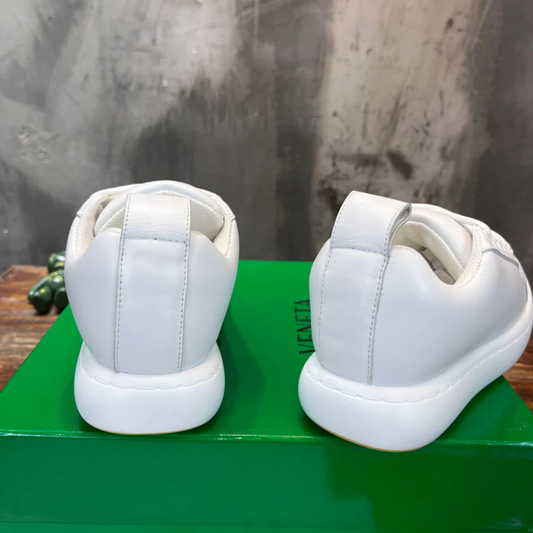 BV SNEAKER 17