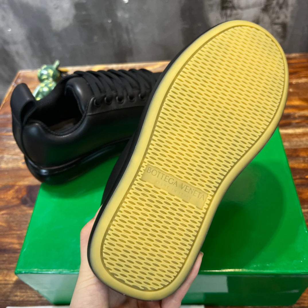 BV SNEAKER 19
