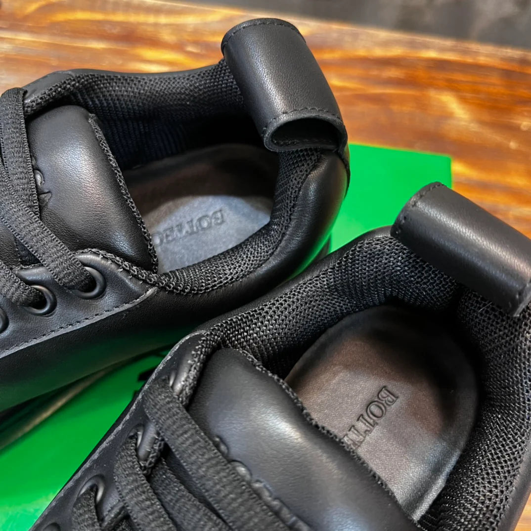 BV SNEAKER 19