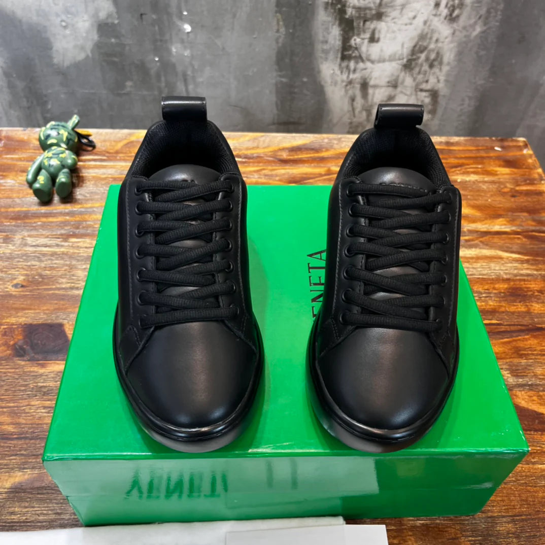 BV SNEAKER 19