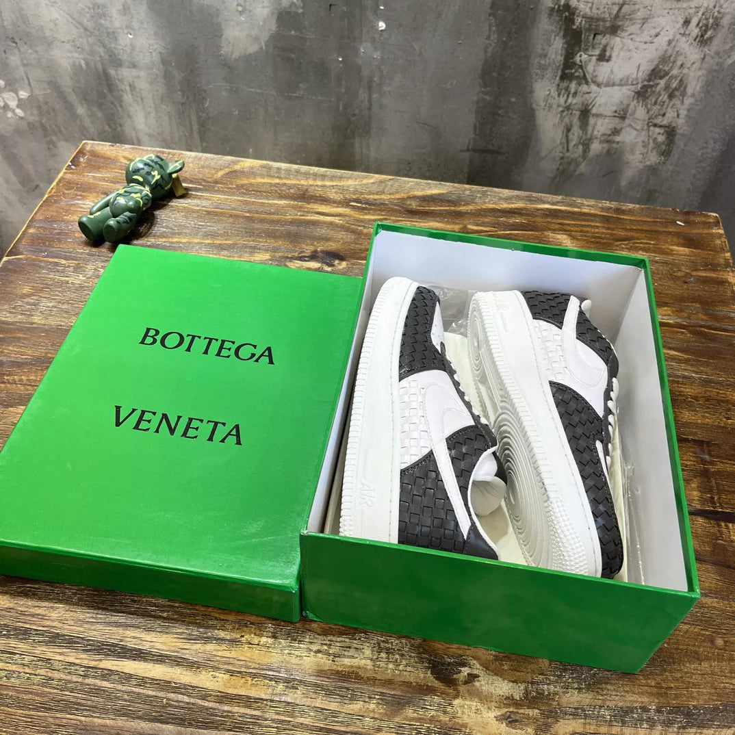 BV SNEAKER 25