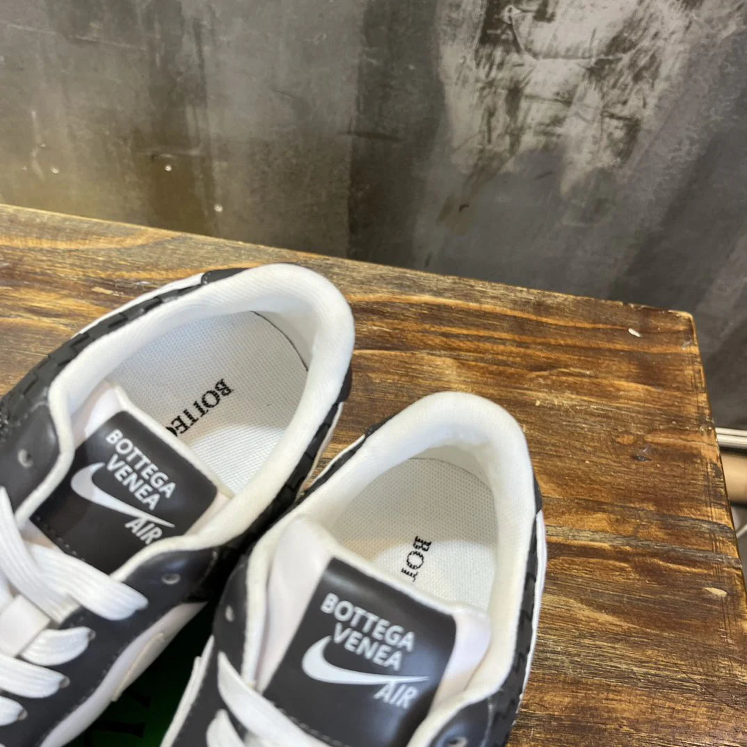 BV SNEAKER 25