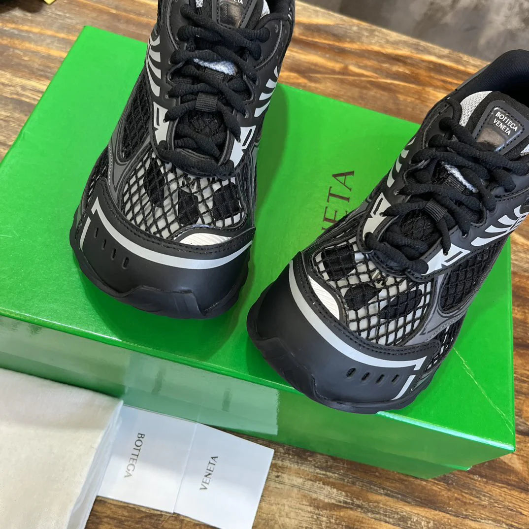 BV SNEAKER 33